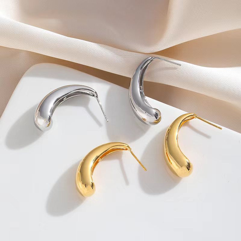 Stunning timeless design teardrop earrings