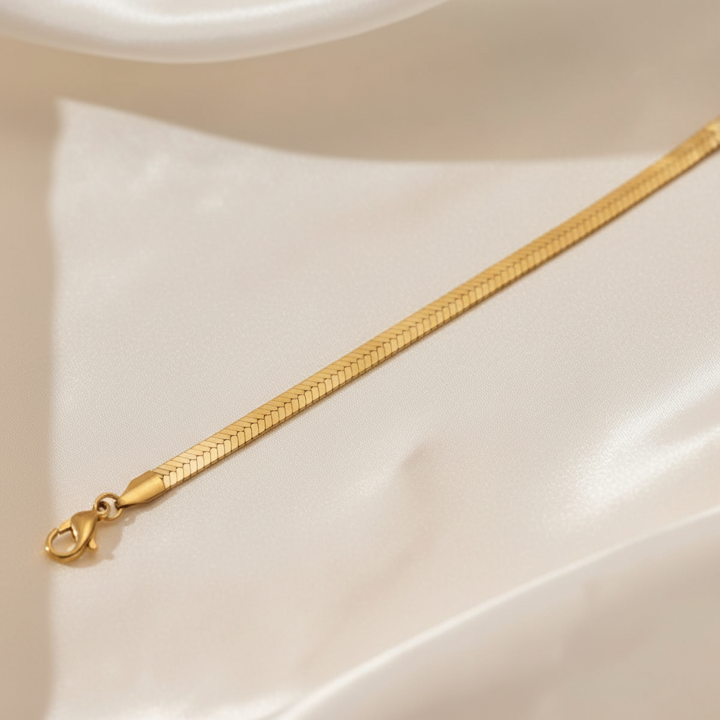 Classic gold herringbone woven bracelet