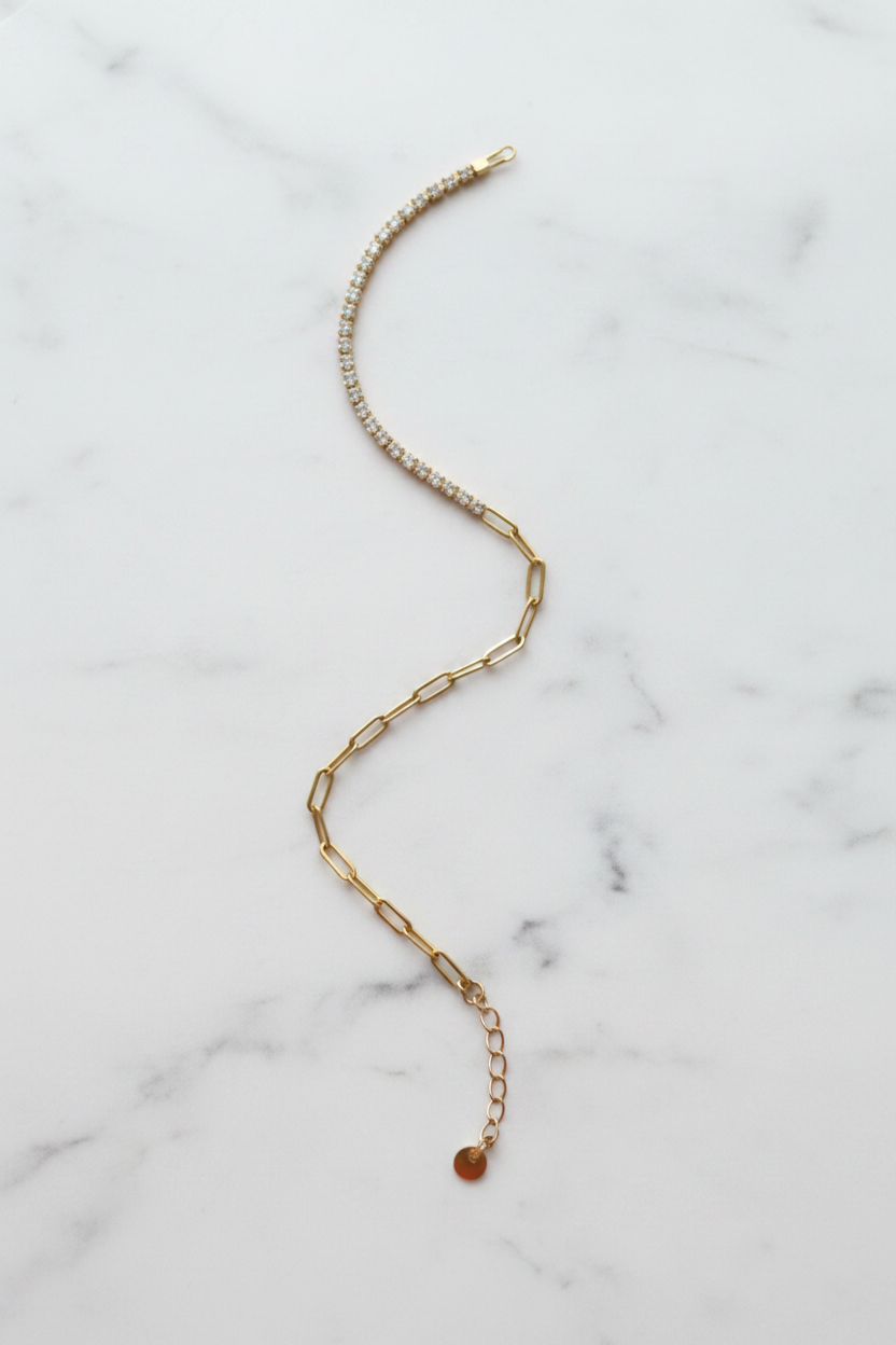 Delicate paperclip bracelet with touch of shine