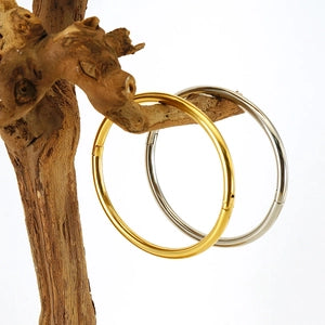 Classic oval gold bangle bracelet